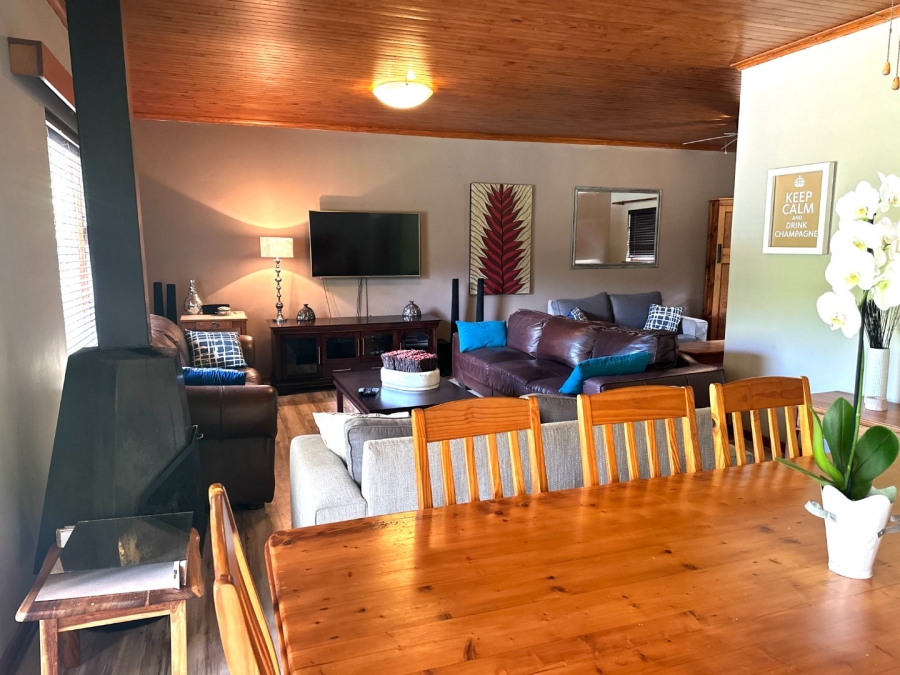 4 Bedroom Property for Sale in Bergsig Western Cape